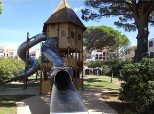 Appartement Cosy Sur La Presqu'Ile De Cap Coudalere Avec Terrasse, Piscines, Aire De Jeux D'Enfants, Parking, Commerces Et Animations Apartment